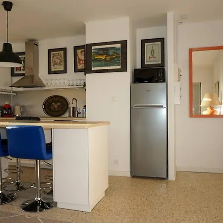 Bright In With Terrace * Bormes-les-Mimosas