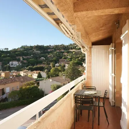 Bright In With Terrace * Bormes-les-Mimosas